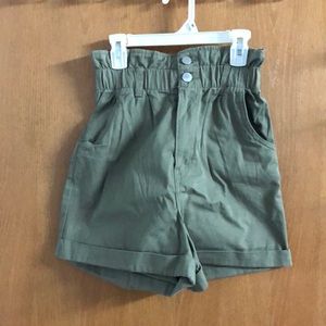 H&M Khaki Paperbag Short BRAND NEW